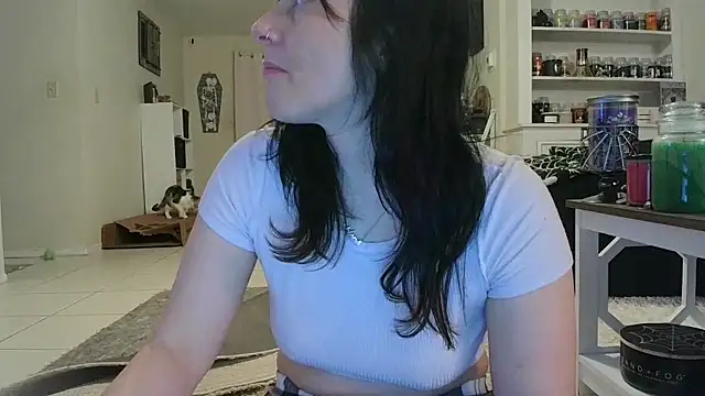 CrystalLakeXO online show from January 16, 8:43 am