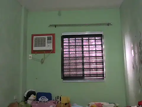 Snapshot of sweetsexysmile chatting on September 19, 2:10 am sweetsexysmile online show from September 19, 2:10 am