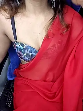 Snapshot of Leeeezzzz_roy chatting on November 1, 7:29 pm Leeeezzzz roy online show from November 1, 7:29 pm