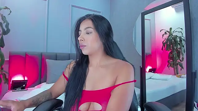 Elisa castrillon online show from November 26, 11:28 pm