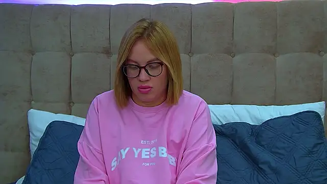 MariaNeumann online show from September 11, 7:09 am