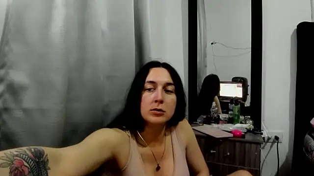 Sweet-Suck69 online show from March 6, 10:27 pm