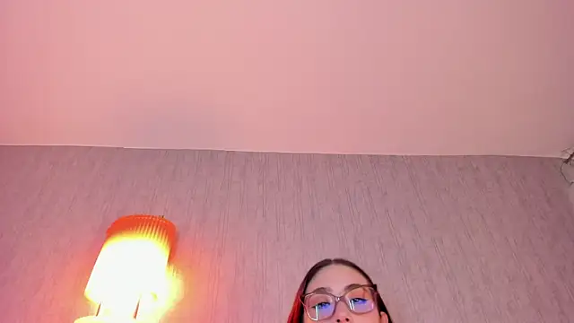 lunar leen online show from April 8, 6:43 pm