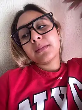 Miabonnett  online show from February 4, 2:53 pm