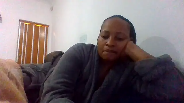 BabeAssXX online show from October 6, 3:56 am