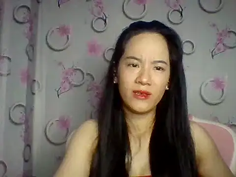 Snapshot of Nana-68 chatting on October 19, 2:52 pm Nana-68 online show from October 19, 2:52 pm