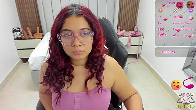 MADISON ROWAN1 online show from April 21, 3:35 am