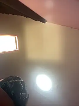 ebonysnow225 online show from December 19, 12:15 am