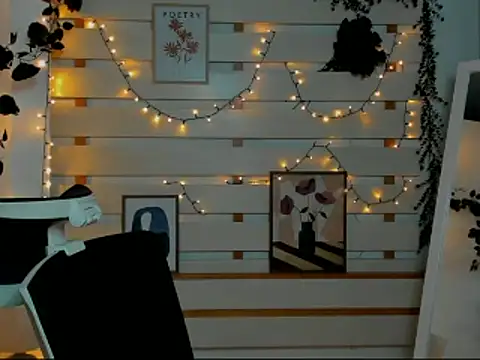 Josephine Kiss online show from February 23, 12:48 pm