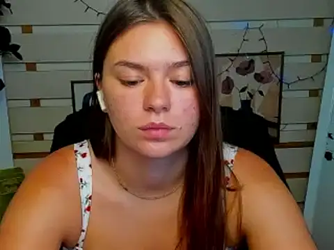 Josephine Kiss online show from June 24, 6:56 am