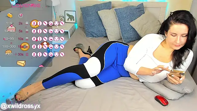 wildrossy online show from November 6, 5:13 am