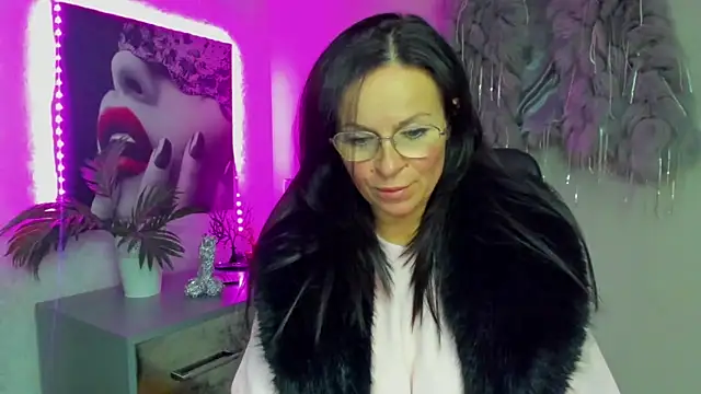 HelenLuxx online show from November 24, 3:03 pm