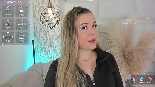 1m dalhia online show from December 1, 8:44 pm