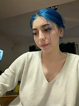 AriaVoss online show from April 8, 8:33 pm