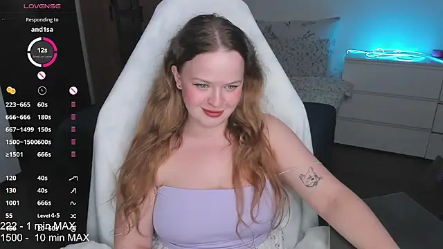 HANNA MONTANAS online show from September 19, 6:07 pm