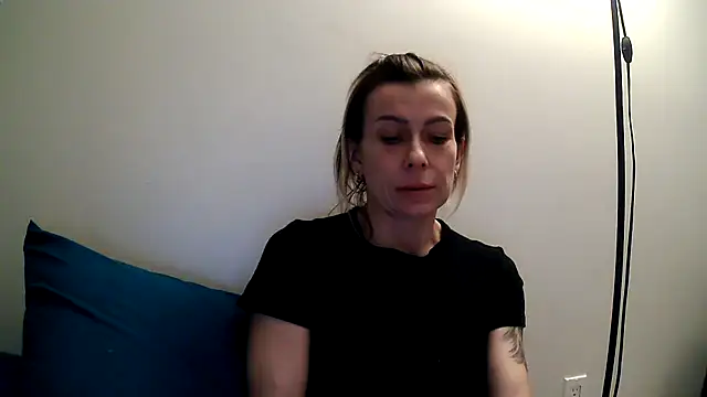 anechka1 online show from March 30, 2:11 am