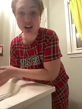 MilfyMrsRobinson online show from February 15, 12:57 am