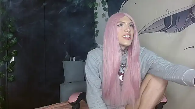 Snapshot of charlotbelucci_ chatting on September 12, 9:29 am charlotbelucci online show from September 12, 9:29 am