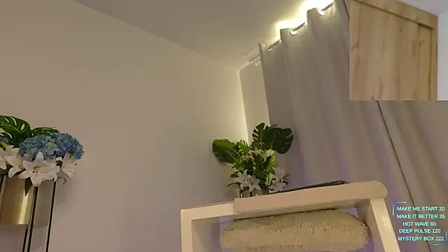 mimmyfit1 online show from April 20, 6:11 pm