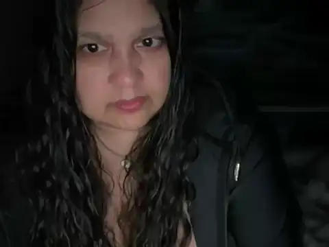 MelanieFawker online show from February 10, 7:33 am