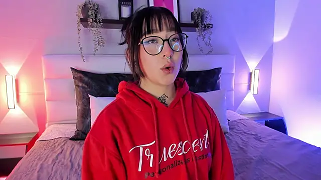 sofi bakerr online show from March 27, 11:33 am