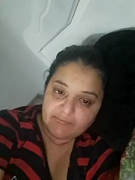 sarahhh1987 online show from December 4, 3:13 pm