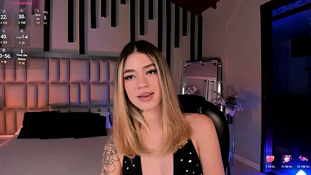 ViolettHansson online show from February 20, 6:31 pm