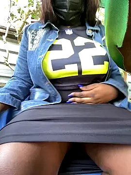 Snapshot of zonroe_the_big chatting on September 26, 1:42 pm zonroe the big online show from September 26, 1:42 pm
