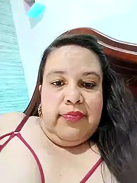 lunanataly online show from September 29, 9:53 pm