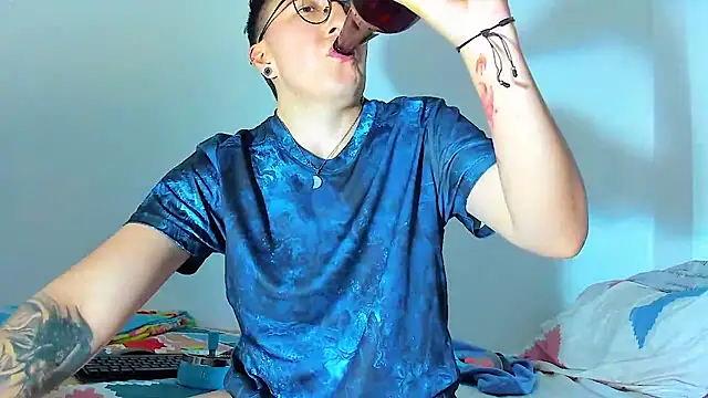 Sexyboy 666 online show from December 16, 1:00 am