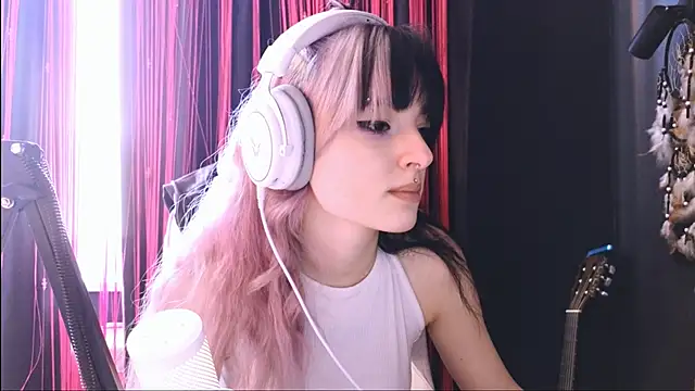 Avi Nile online show from October 25, 5:15 am