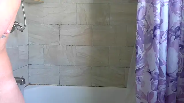 Yumiepussyy online show from July 3, 2:34 pm