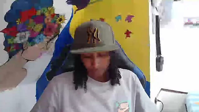 Snapshot of yohatinelly07 chatting on September 12, 9:00 pm yohatinelly07 online show from September 12, 9:00 pm