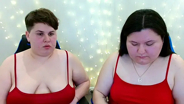 BeckyAndHellen online show from February 7, 11:58 am