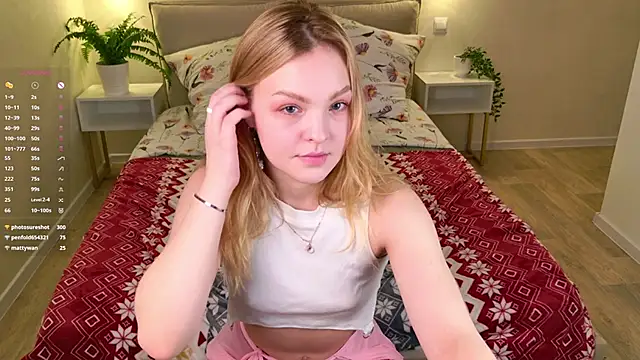 stay with alice online show from December 4, 2:30 pm