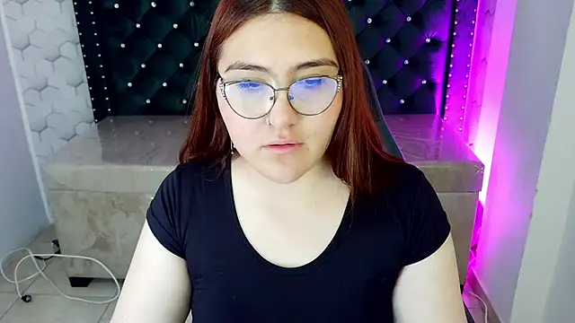 conniejames m online show from March 29, 12:48 pm