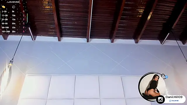 danii hill  online show from November 24, 4:58 am