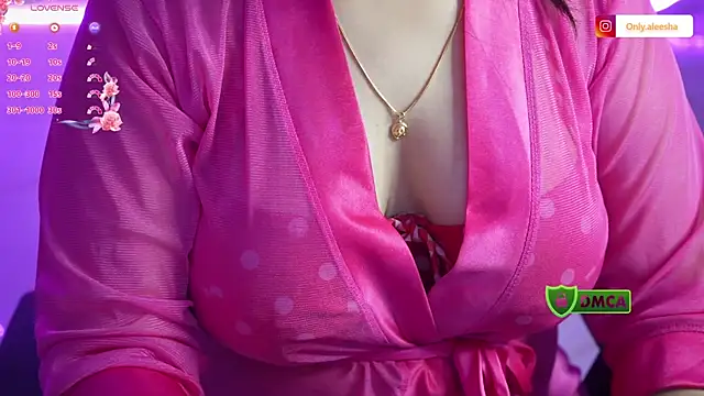 Snapshot of only_aleesha chatting on October 25, 5:42 pm only aleesha online show from October 25, 5:42 pm