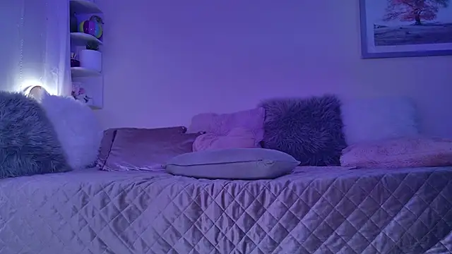 KatBigBum online show from October 26, 8:54 am