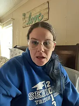 velvetta  online show from November 18, 5:14 pm