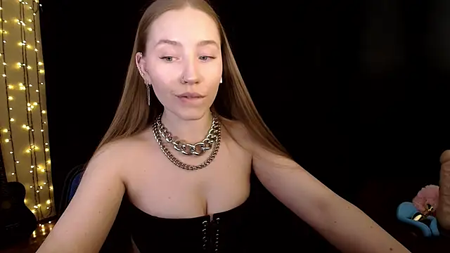 SindiWatsoon online show from February 2, 3:33 pm