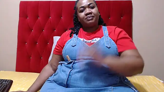 MIGHTYASSS online show from April 9, 8:20 am