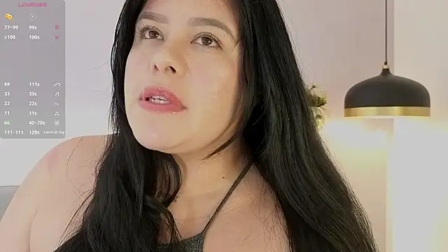 Snapshot of Scarlett_grey1 chatting on October 21, 5:33 am Scarlett grey1 online show from October 21, 5:33 am