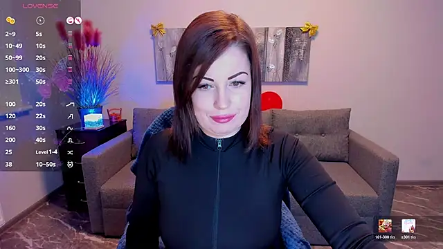 Emily Midlton online show from March 7, 2:24 pm