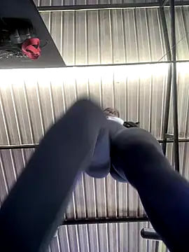 Berry Bans online show from September 10, 5:35 pm