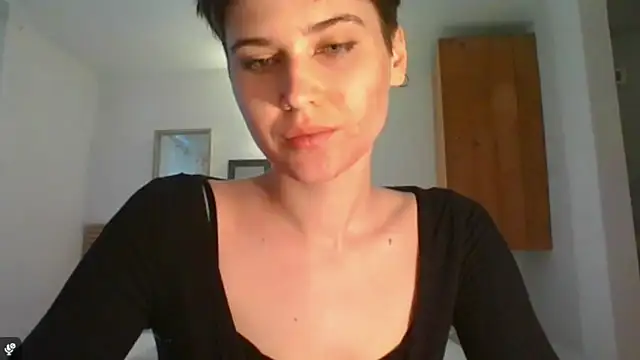 sarah perfect online show from February 17, 7:40 am