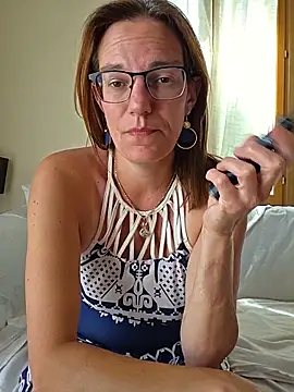 SpiceLea online show from May 26, 1:10 pm