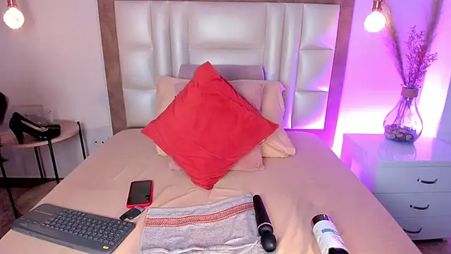 AlissaNix online show from December 20, 1:31 am