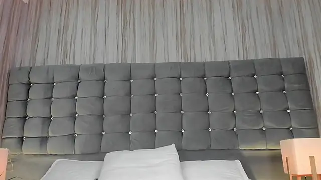 Poacahontasfg online show from November 27, 4:04 am