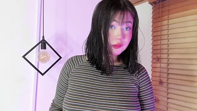 GENNESIS LOVE online show from November 24, 2:57 am